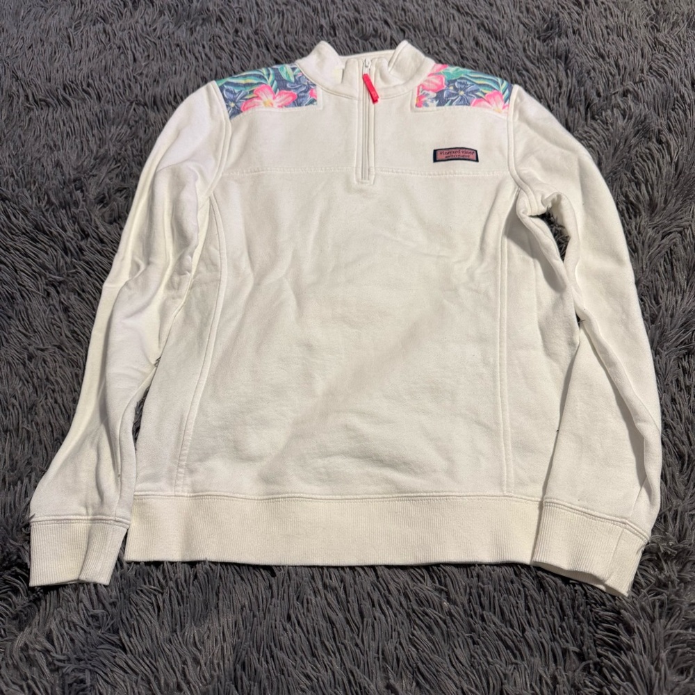 Vineyard Vines White Shep Shirt Pullover with Floral Accents XS